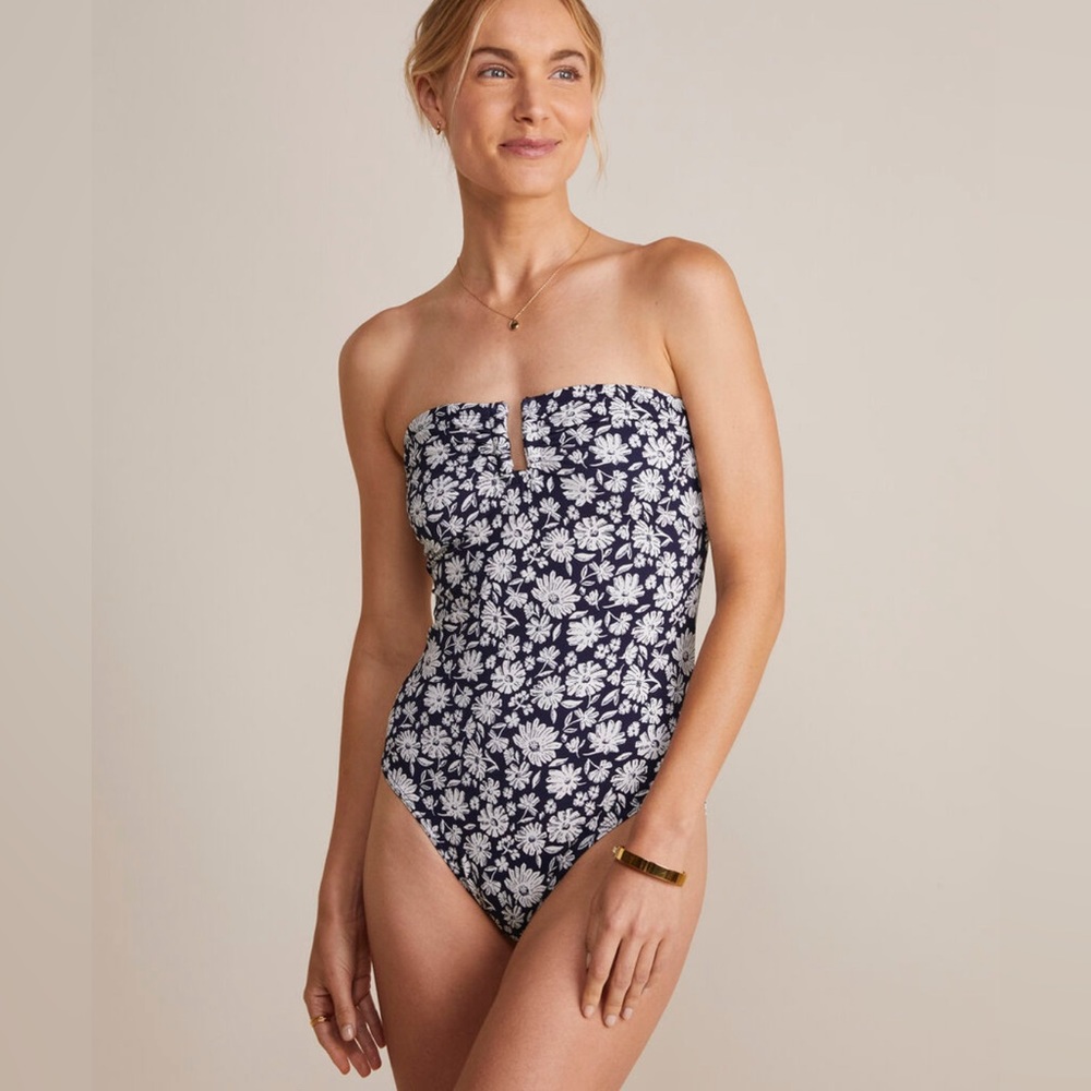 NWOT Vineyard Vines Strapless One-Piece Swimsuit (Medium)